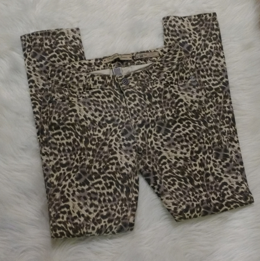 Cheetah Print Vanilla Star Skiny Jeans - Picture 7 of 11